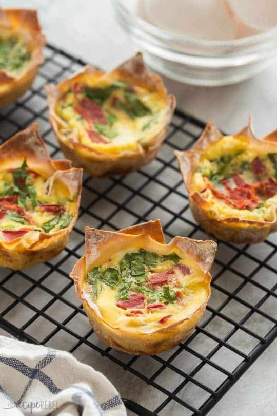 quiche recipe Backdate 4 Mini Quiche with Spinach and Roasted Red Peppers quiche recipe Backdate 4 Mini Quiche with Spinach and Roasted Red Peppers